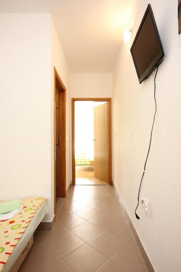 Apartments With A Parking Space Poljica, Trogir - 10010 Marina Bagian luar foto